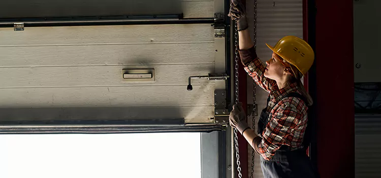 Addressing Common Garage Door Stoppage Issues in Palisades Park, NJ